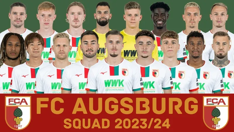Cầu thủ Bayern Munich và Augsburg tranh chấp bóng trước khán giả